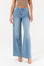 NORI Wide Leg Jeans - Medium Blue