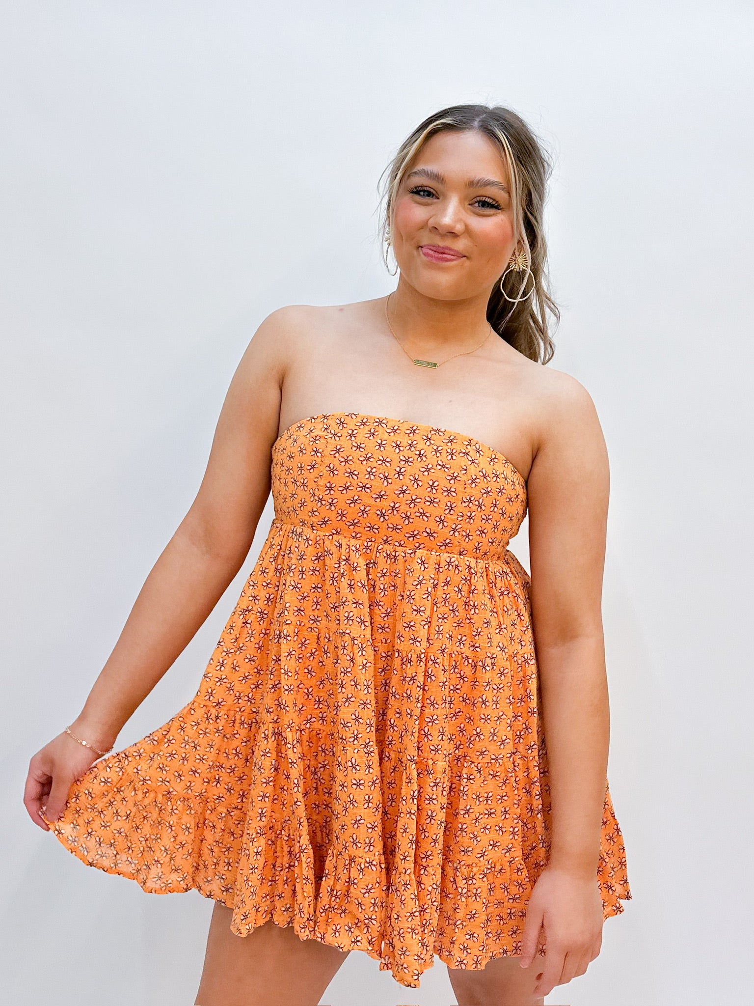 Loving Me Sleeveless A-line Mini Dress Oat