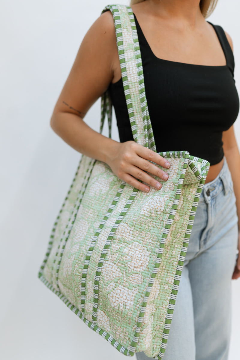 Jane Floral Quilt Tote - GR/WT