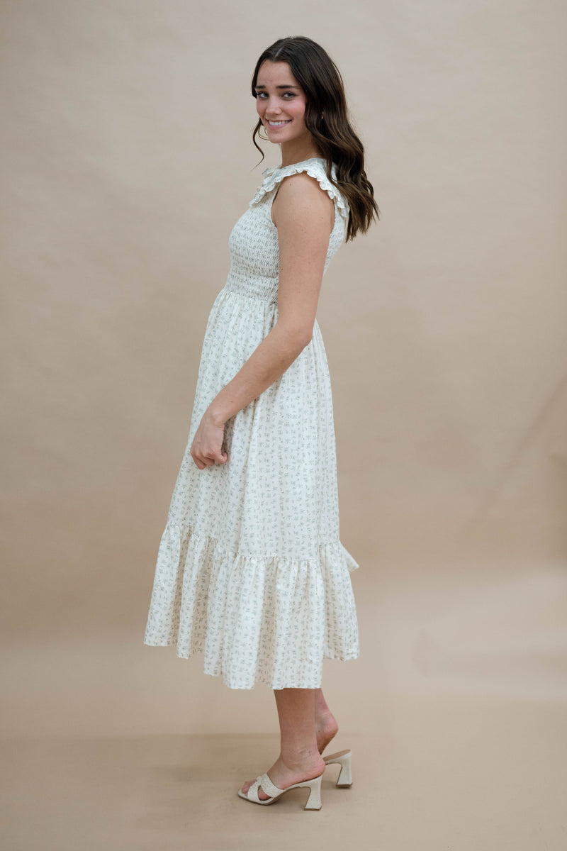 Regencycore cream floral dress with oversized collar