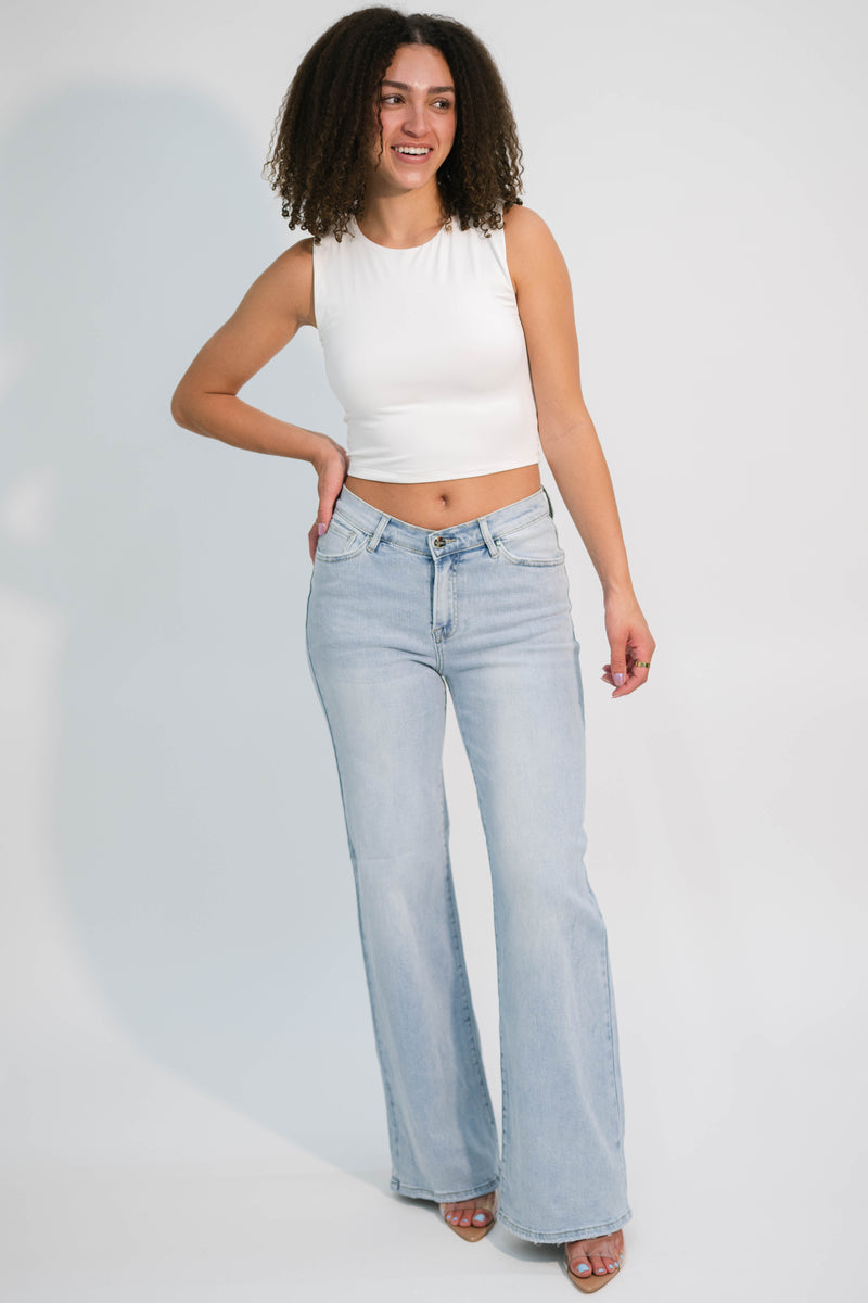 Vintage light wash wide leg jeans