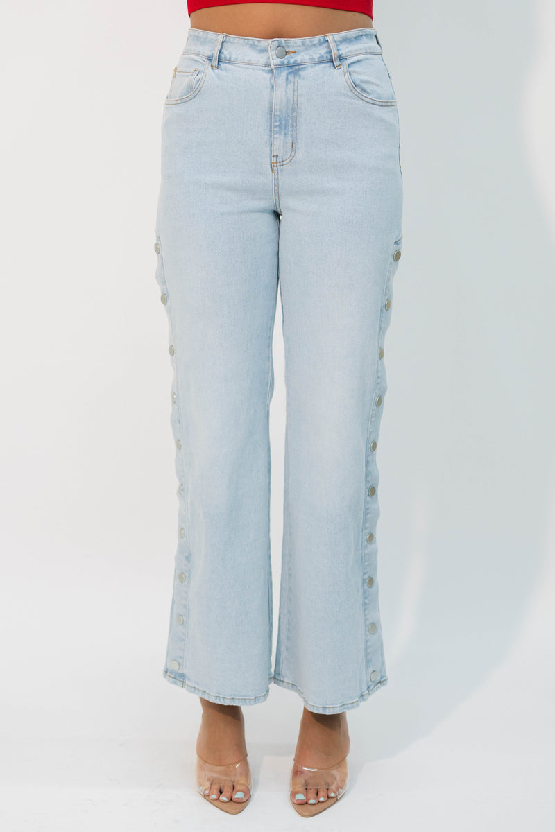 Mid rise snap detail jeans