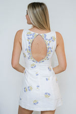 romantic garden party outfit