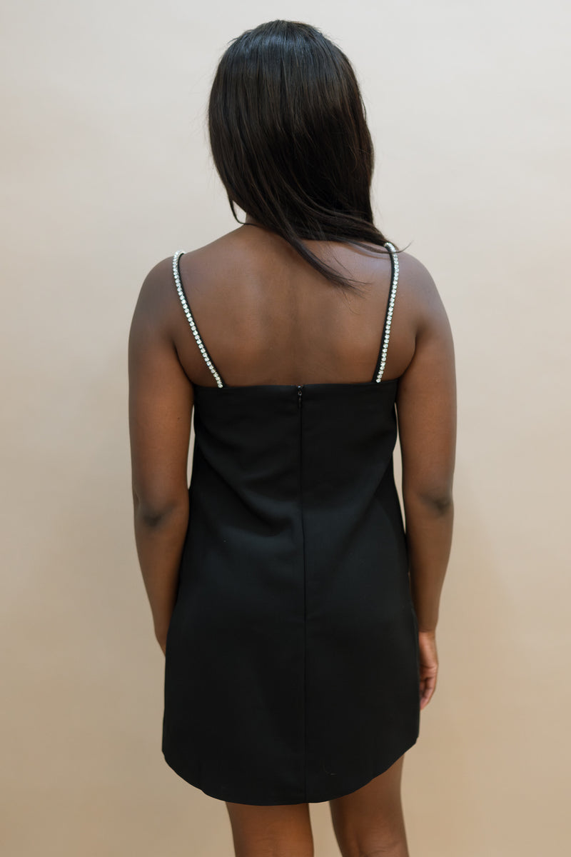 black dress with pockets and back zipper