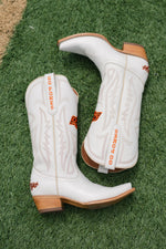 go pokes boots