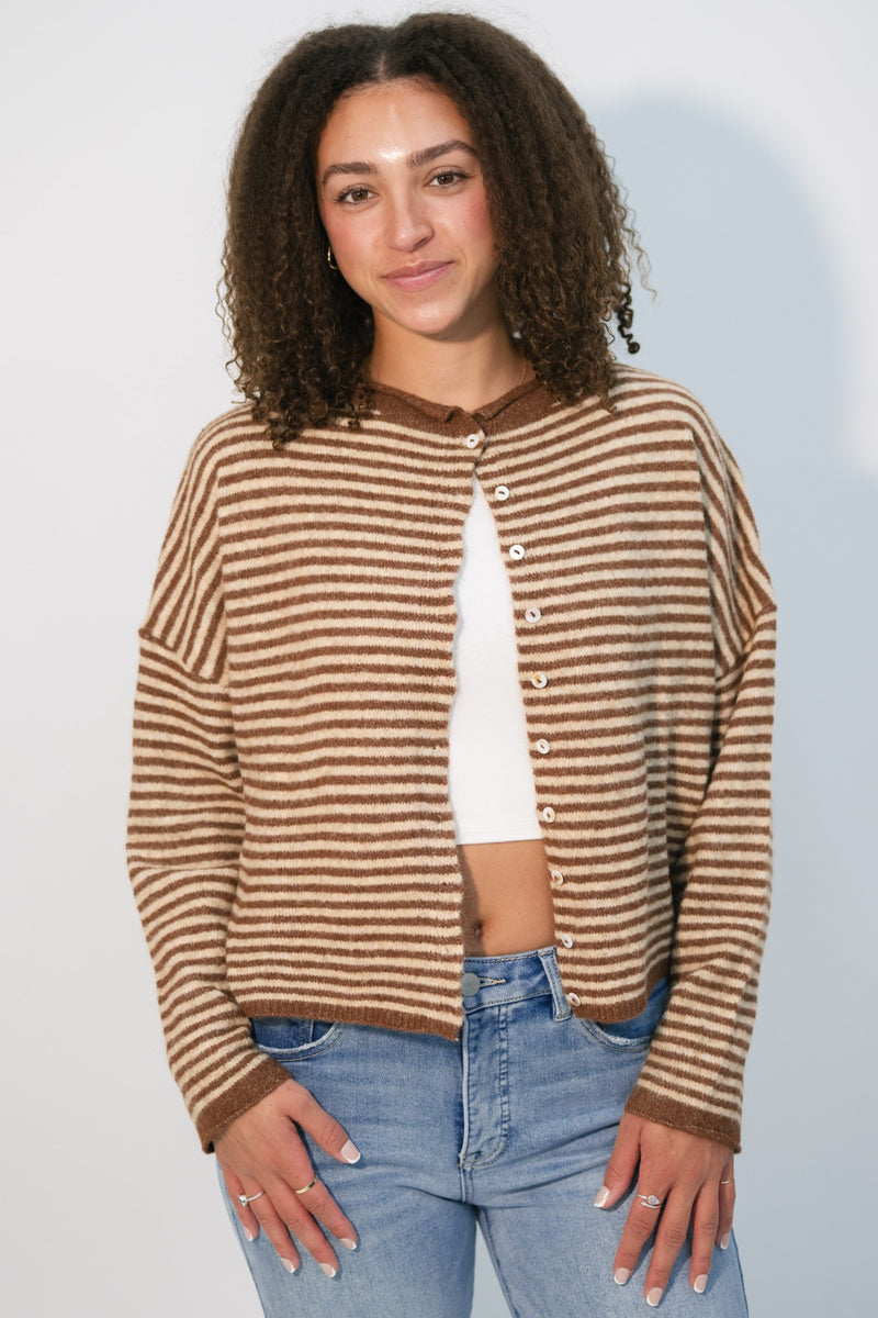 Preppy brown cardigan button up