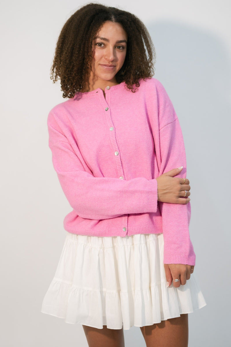 pink cardigan outfit inspo