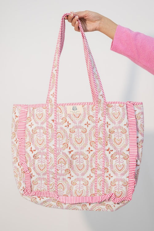 dahlia quilted floral tote bag