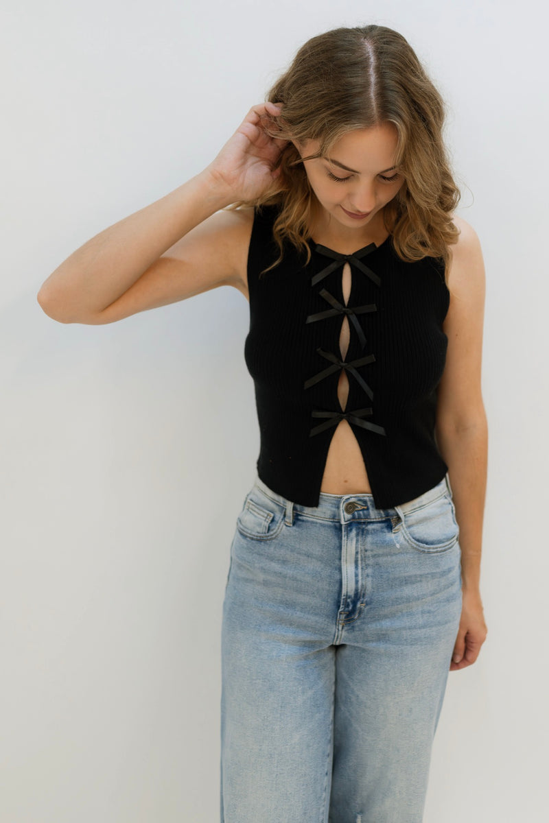 trendy black crop top