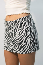trendy fall mini skirt