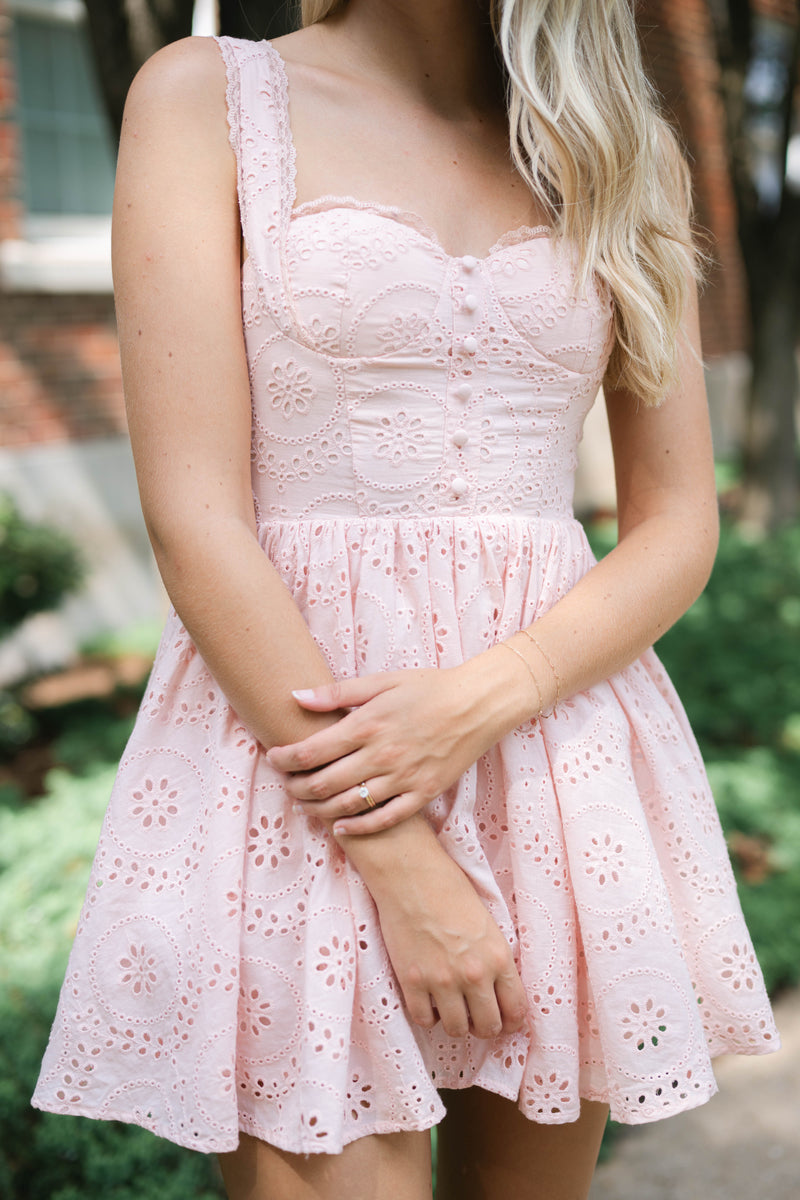timeless dress for photoshoots
