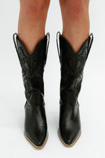 matte black boots, black cowgirl boots, cowboy boots