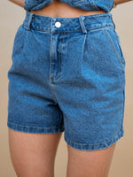 Classic high waisted jean shorts