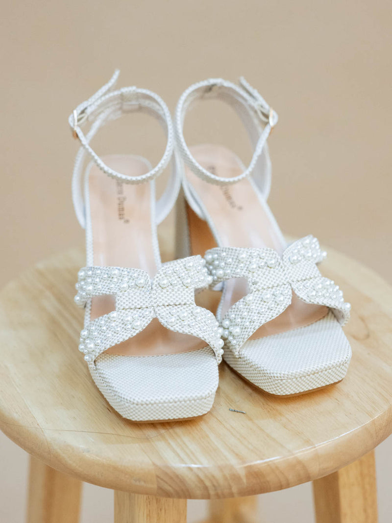 White pearl bow bridal shoes