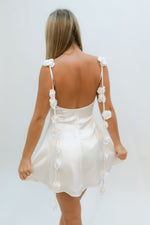 open back flower strings bridal white dress