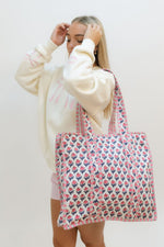 floral quilted tote bag with zipper 