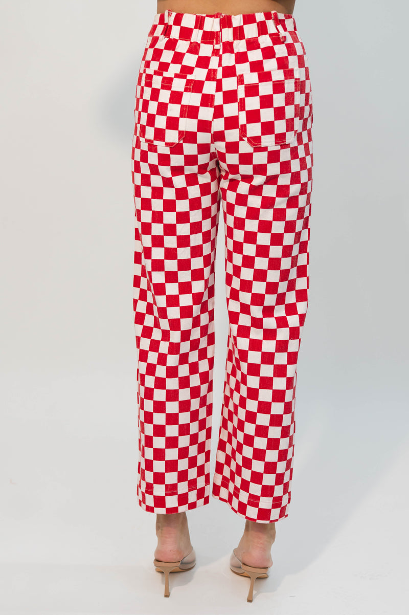 Retro maximalist checkered cropped trousers