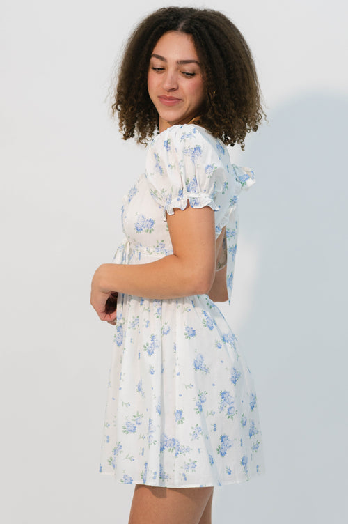 romantic tie back dress with puffy sleeves