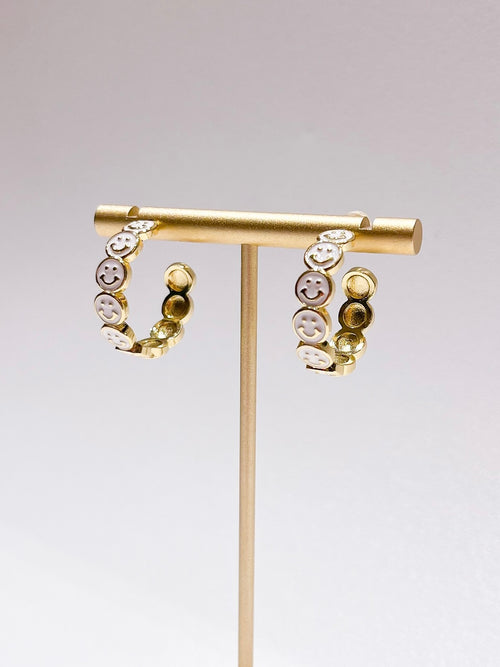 white Smiley Face Earring 